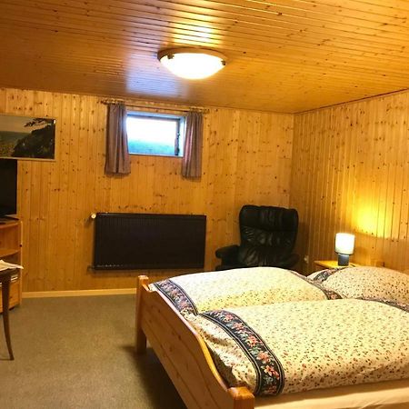 Appartement Schoenes Kellerzimmer Mit Bad à Mittelangeln Extérieur photo